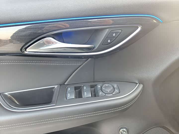 Фото 8 - Buick Envision Plus