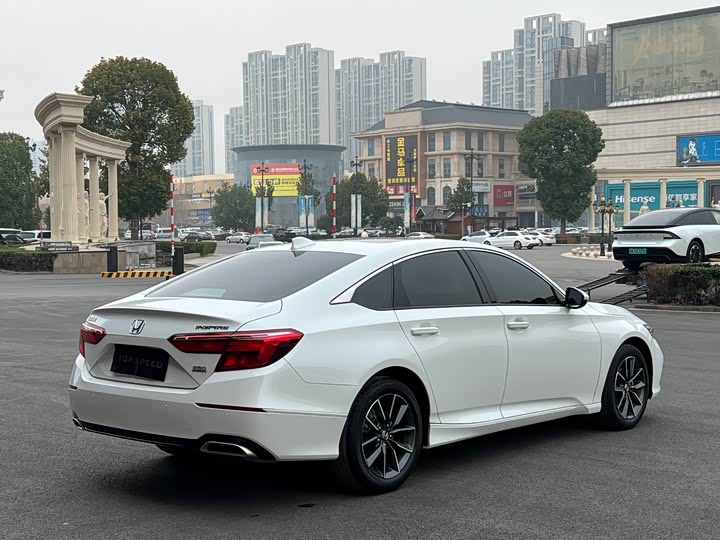 Фото 8 - Honda Inspire