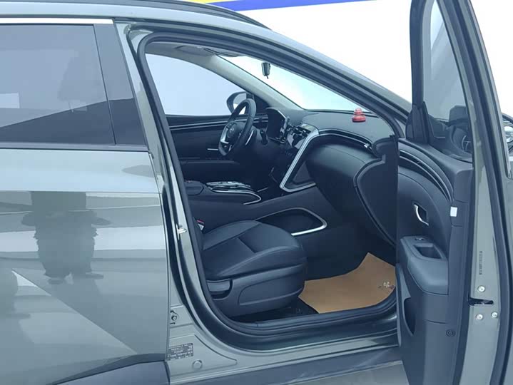 Фото 8 - Hyundai Tucson L