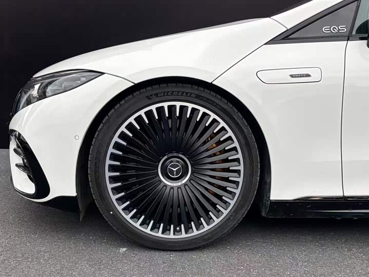 Фото 4 - Mercedes-Benz EQS AMG