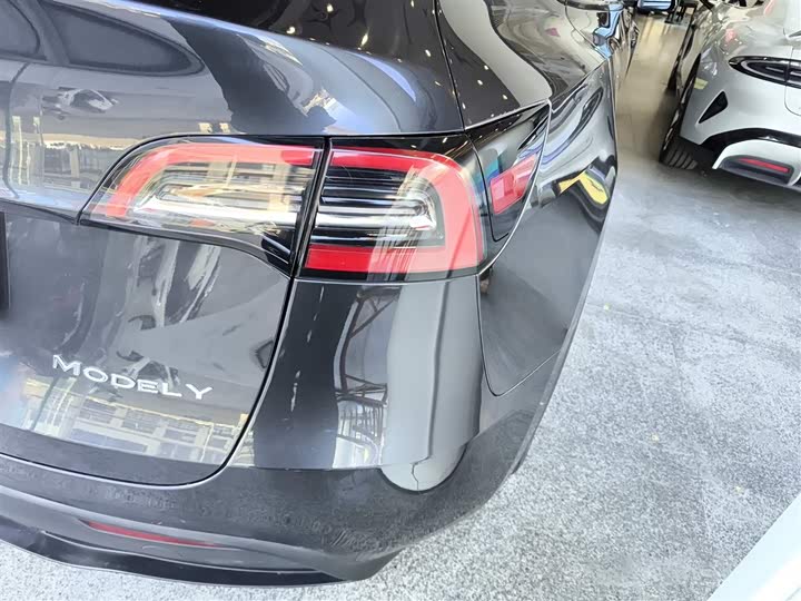 Фото 7 - Tesla Model Y
