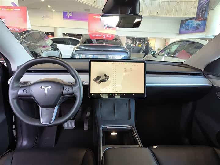 Фото 9 - Tesla Model Y