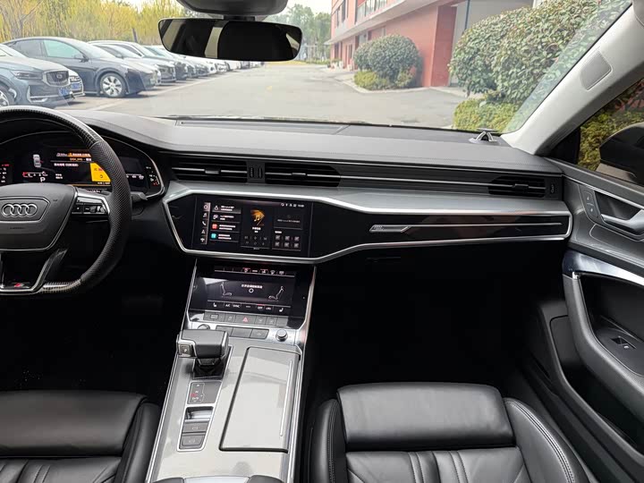 Фото 7 - Audi A7