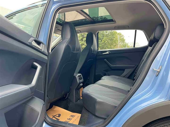 Фото 5 - Volkswagen Tharu