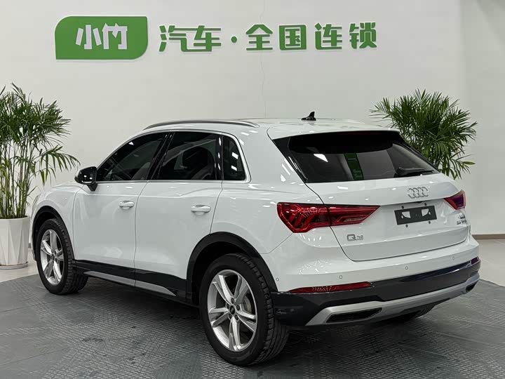 Фото 4 - Audi Q3