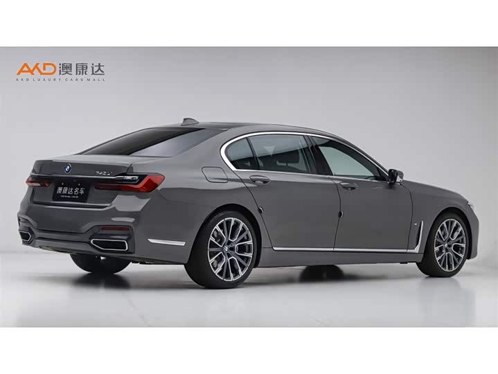 Фото 3 - BMW 7 Series