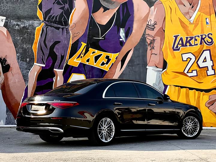 Фото 4 - Mercedes-Benz S-Class