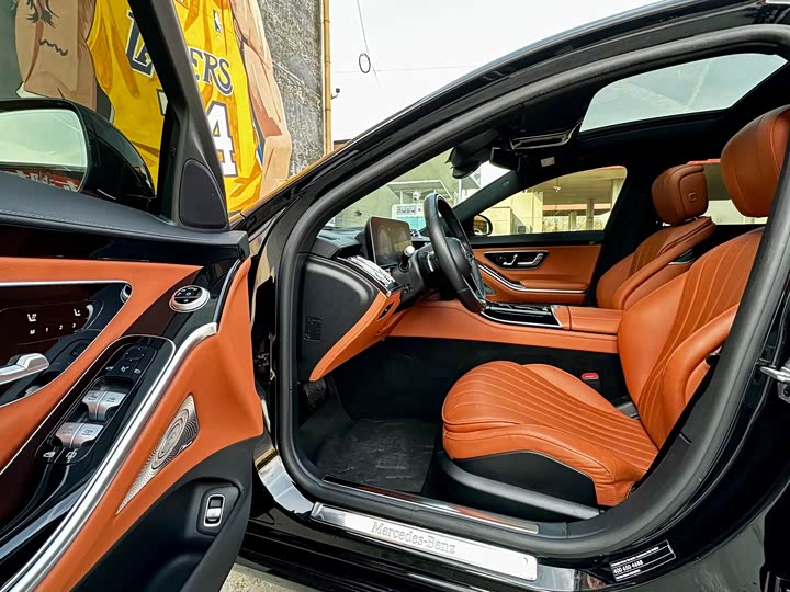 Фото 9 - Mercedes-Benz S-Class