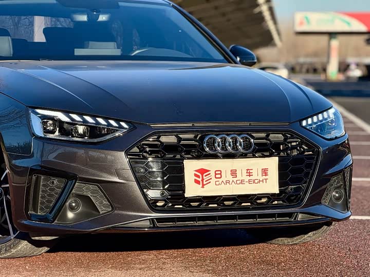 Фото 9 - Audi A4L