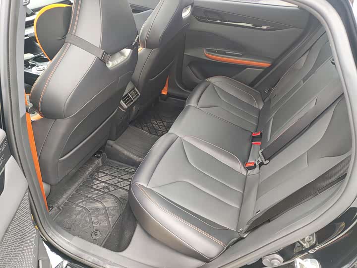 Фото 5 - Changan UNI-V