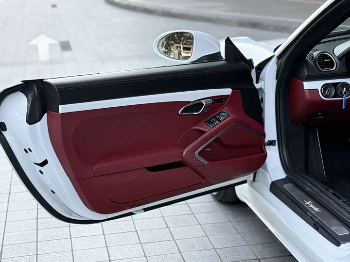 Фото 6 - Porsche 718