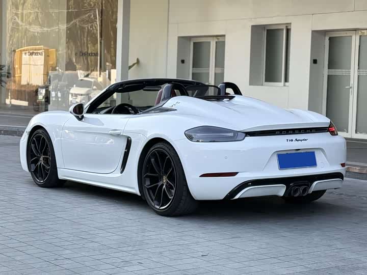 Фото 8 - Porsche 718