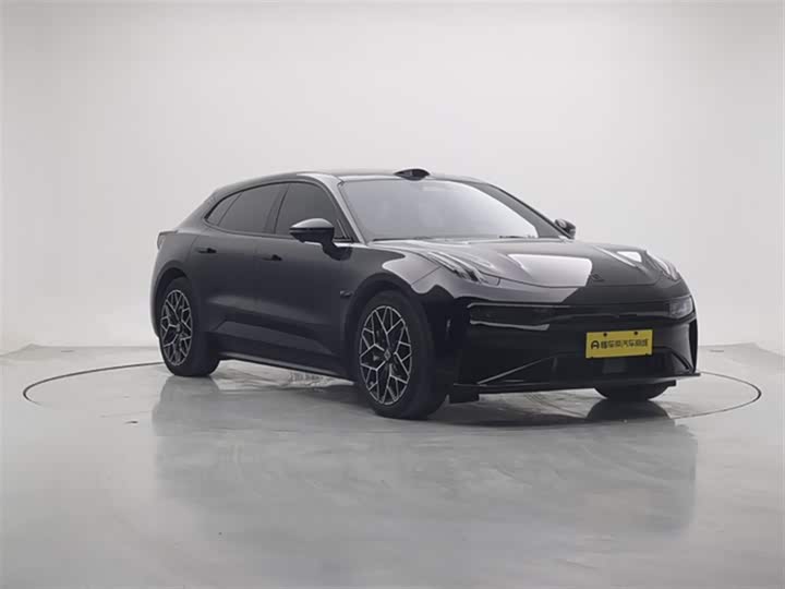 Фото 4 - Zeekr 001