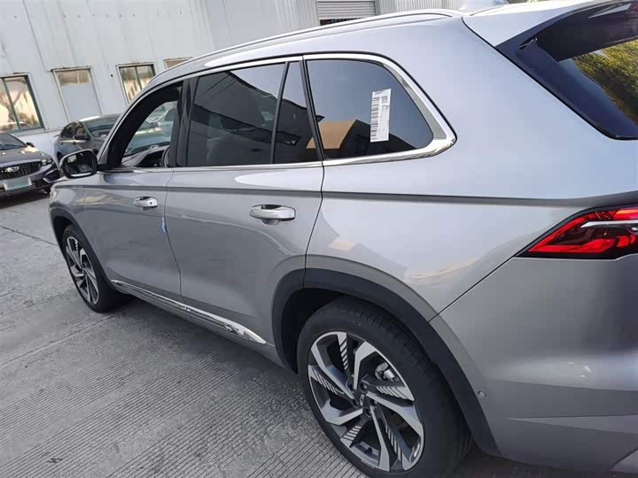 Фото 5 - Geely Monjaro