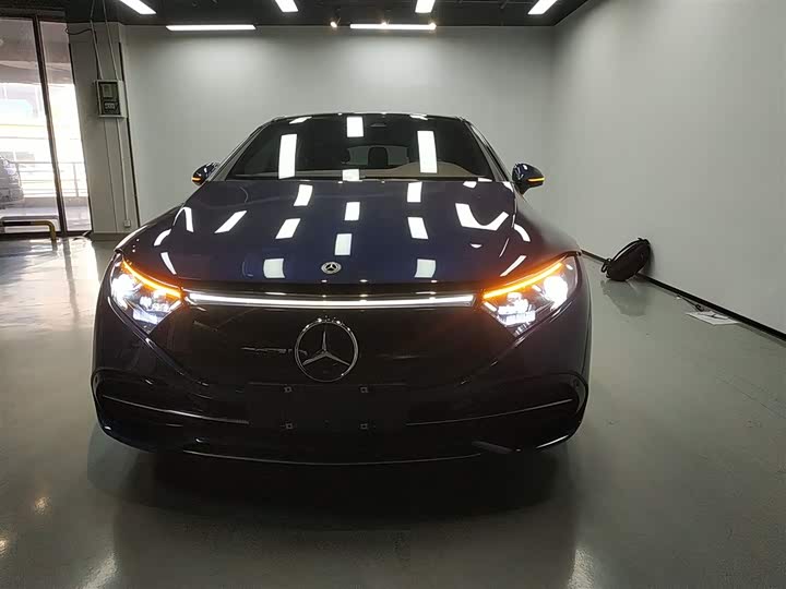 Фото 3 - Mercedes-Benz EQS