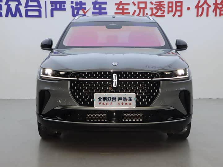 Фото 3 - Lincoln Nautilus