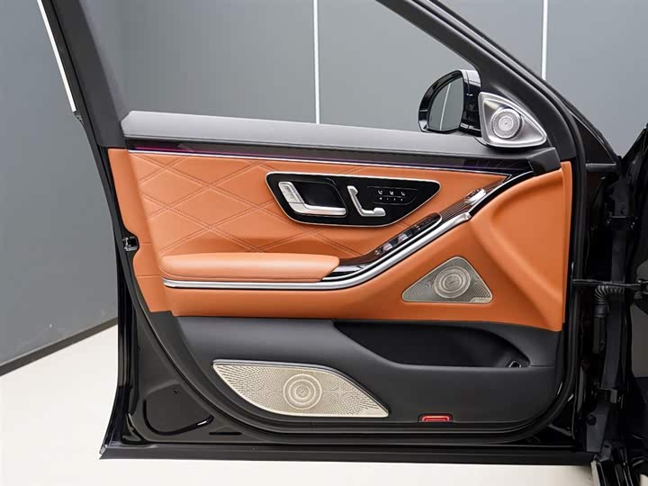 Фото 8 - Mercedes-Benz Maybach S-Class