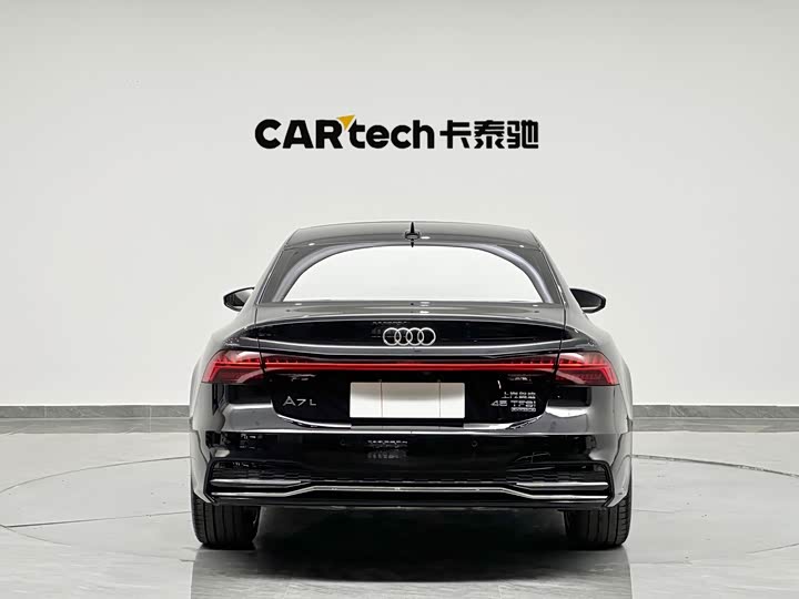 Фото 7 - Audi A7L