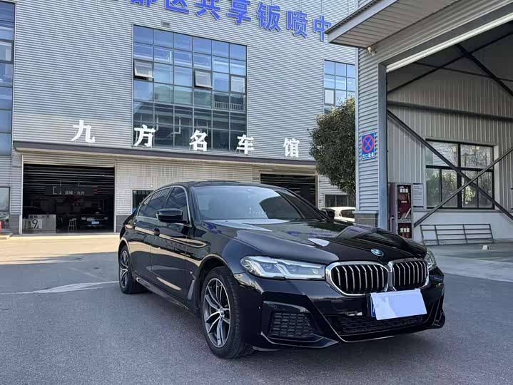 Фото 2 - BMW 5 Series
