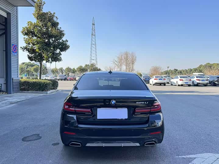 Фото 5 - BMW 5 Series