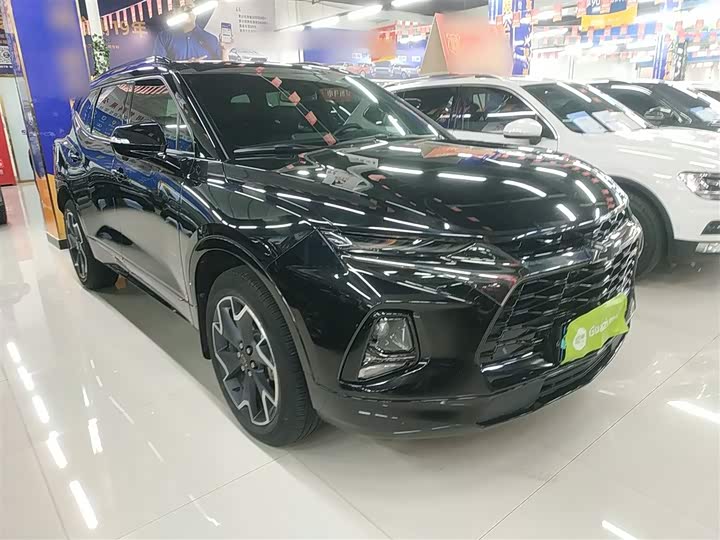 Фото 4 - Chevrolet Blazer