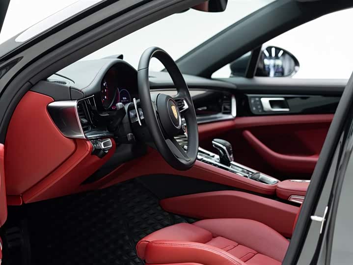 Фото 9 - Porsche Panamera