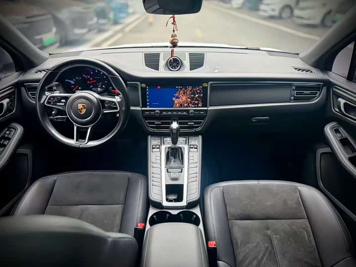 Фото 5 - Porsche Macan