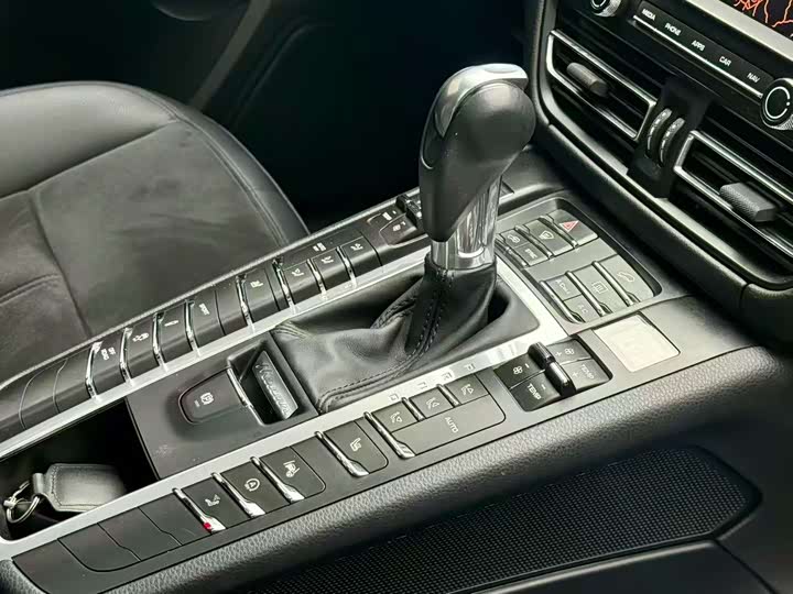 Фото 6 - Porsche Macan