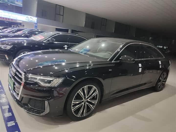 Фото 5 - Audi A6L