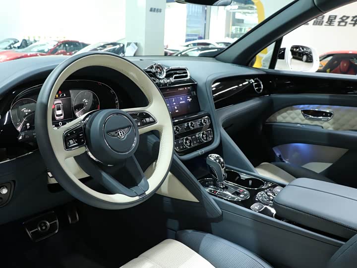 Фото 3 - Bentley Bentayga