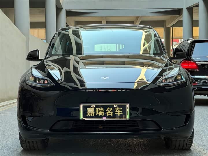 Фото 2 - Tesla Model Y