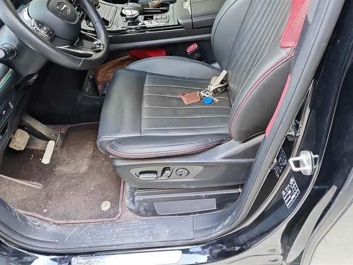 Фото 9 - GAC Trumpchi M8