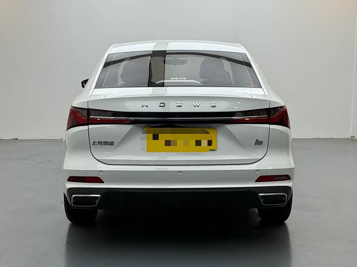 Фото 7 - Roewe i5