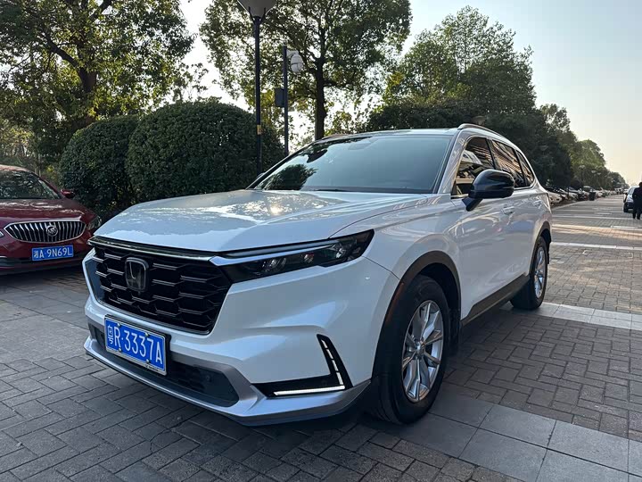 Фото 1 - Honda CR-V