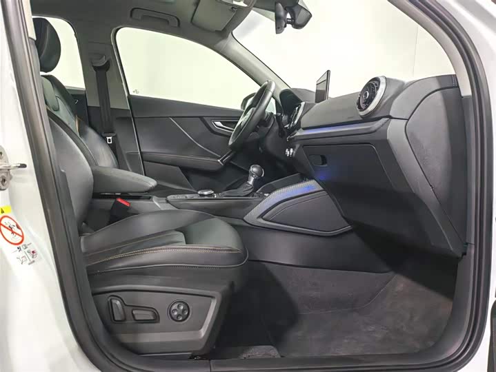 Фото 7 - Audi Q2L