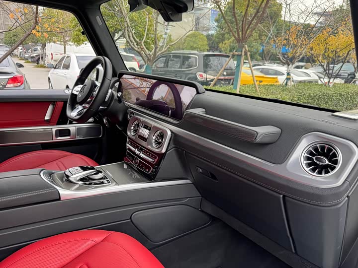 Фото 6 - Mercedes-Benz G-Class