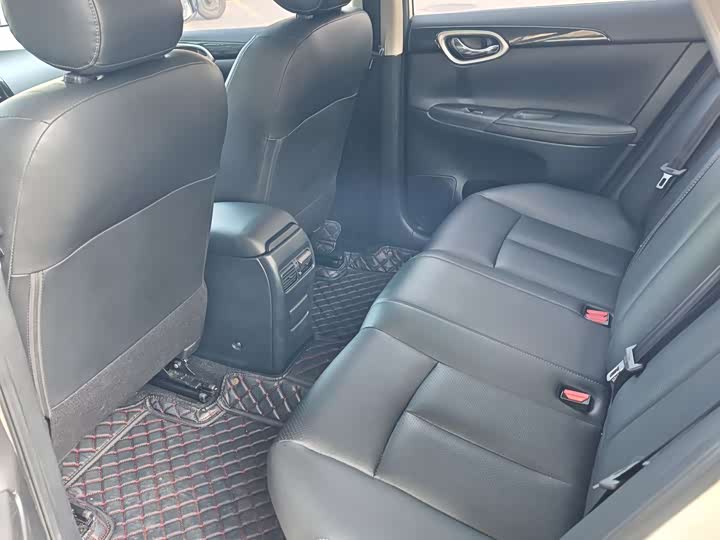 Фото 9 - Nissan Sylphy