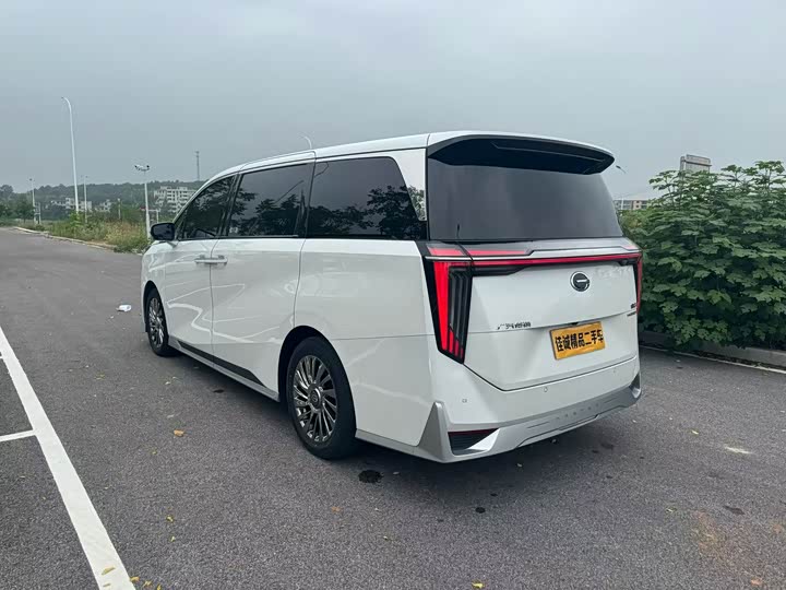 Фото 7 - GAC Trumpchi M8