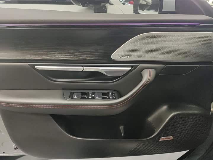 Фото 7 - XPeng P7