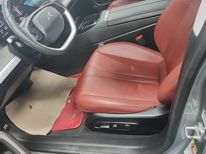 Фото 9 - XPeng P7