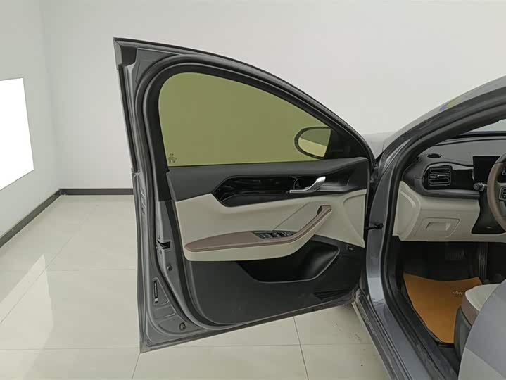 Фото 7 - BYD Qin Plus