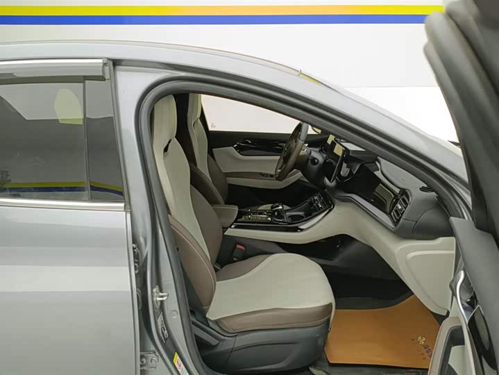 Фото 8 - BYD Qin Plus