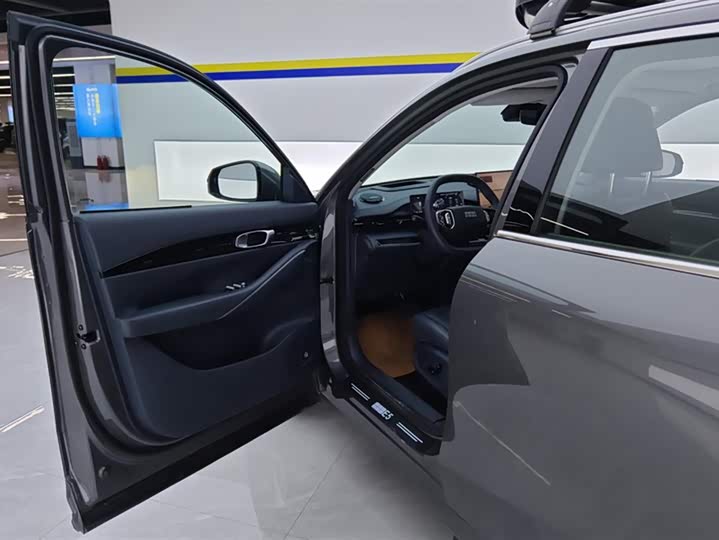 Фото 7 - Geely Galaxy E5