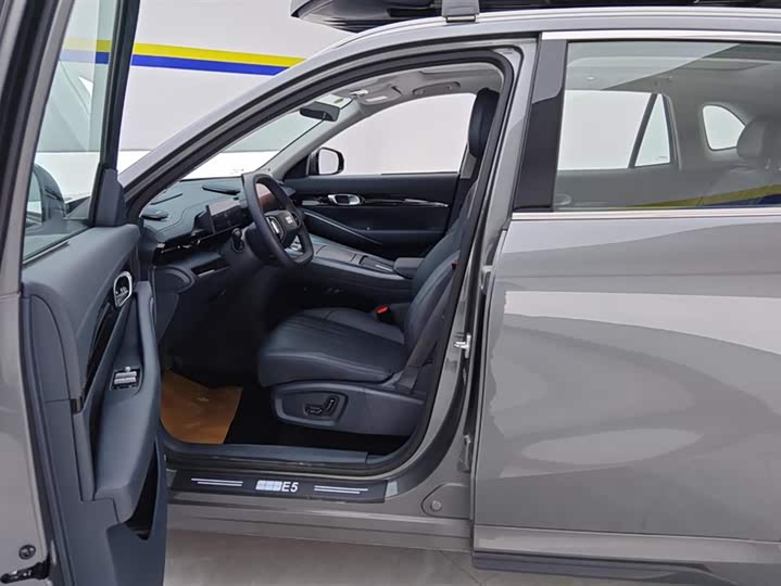 Фото 9 - Geely Galaxy E5