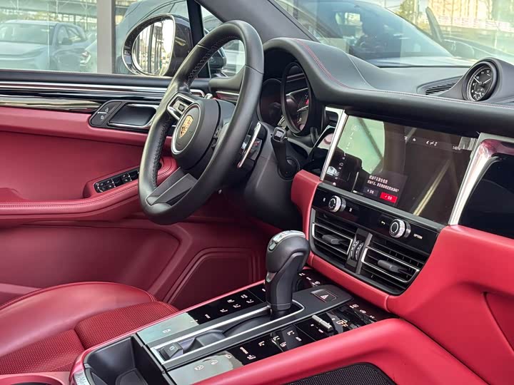 Фото 8 - Porsche Macan