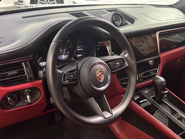 Фото 9 - Porsche Macan