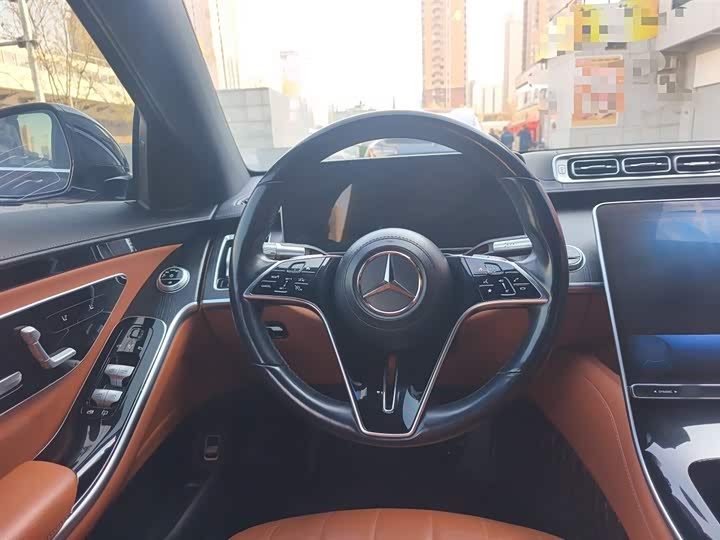 Фото 3 - Mercedes-Benz S-Class