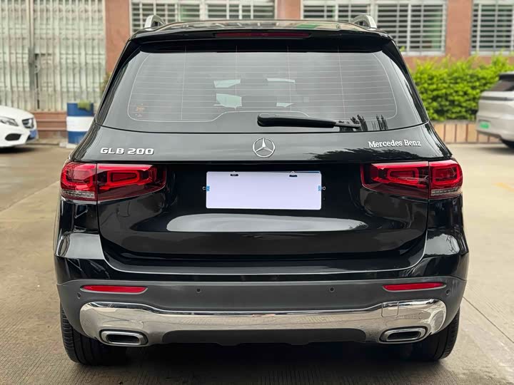 Фото 4 - Mercedes-Benz GLB-Class