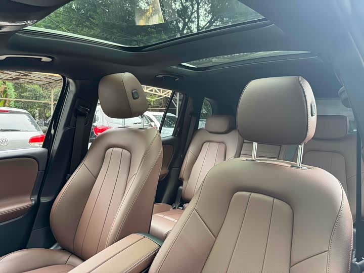 Фото 9 - Mercedes-Benz GLB-Class