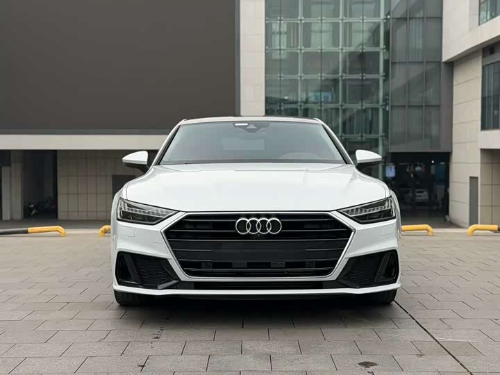 Фото 2 - Audi A7